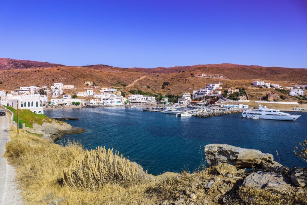 Loutra area and beach in Kythnos