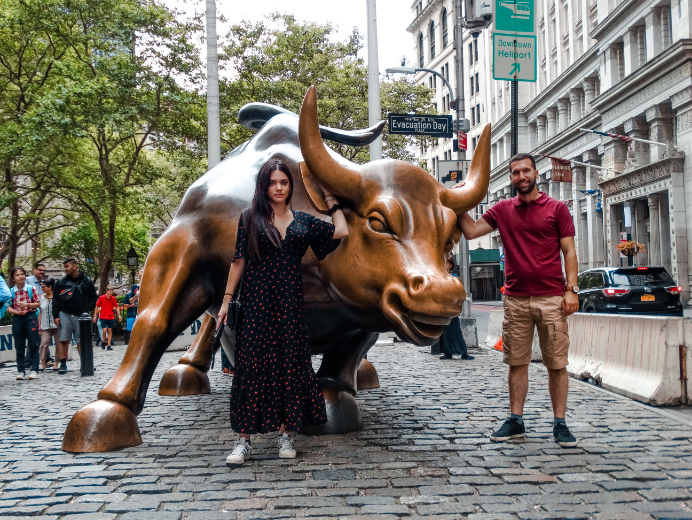 Wall Street and Charging Bull in New York