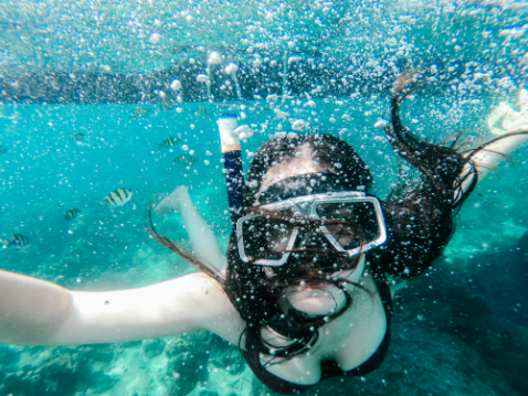 Snorkelling at Long beach to Phi phi islands