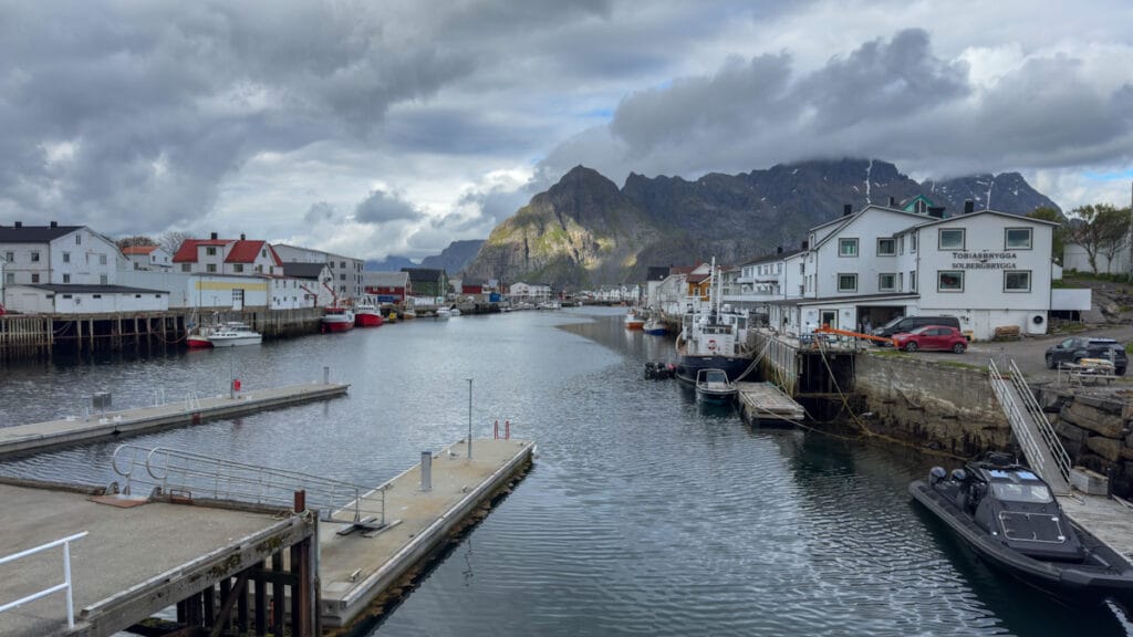 Henningsvær village